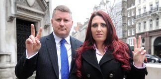 Sexually adventurous couple indicates how many fingers they like up the bum during sex