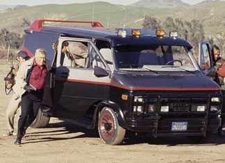 Ellesmere Port police issues WARNING over gang of wanted fugitives